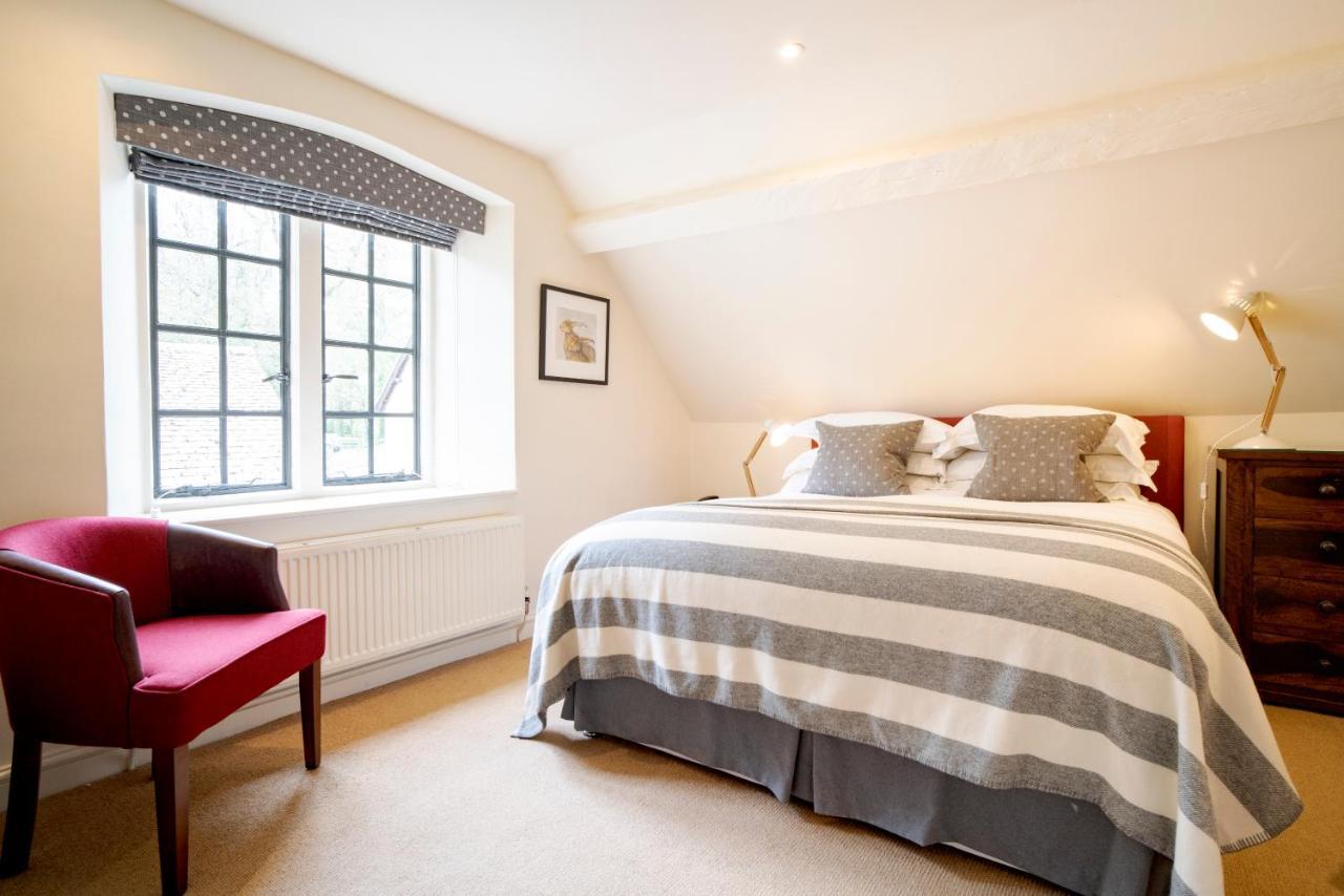 The Hare & Hounds Hotel Tetbury Extérieur photo