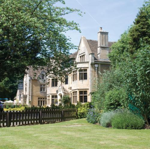 The Hare & Hounds Hotel Tetbury Extérieur photo