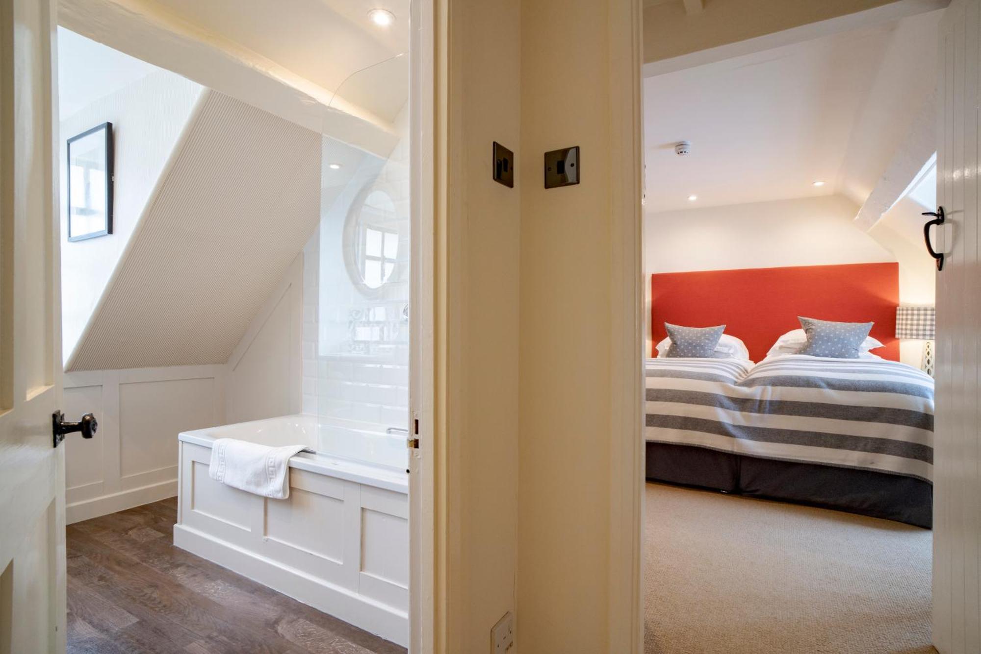 The Hare & Hounds Hotel Tetbury Chambre photo